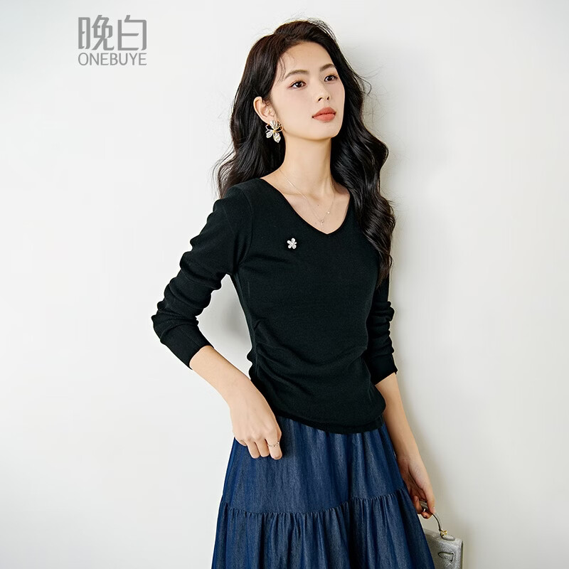 晚白【新品】2026年春款经典V领毛衣亲肤柔软褶皱修身针织衫女 黑色 L