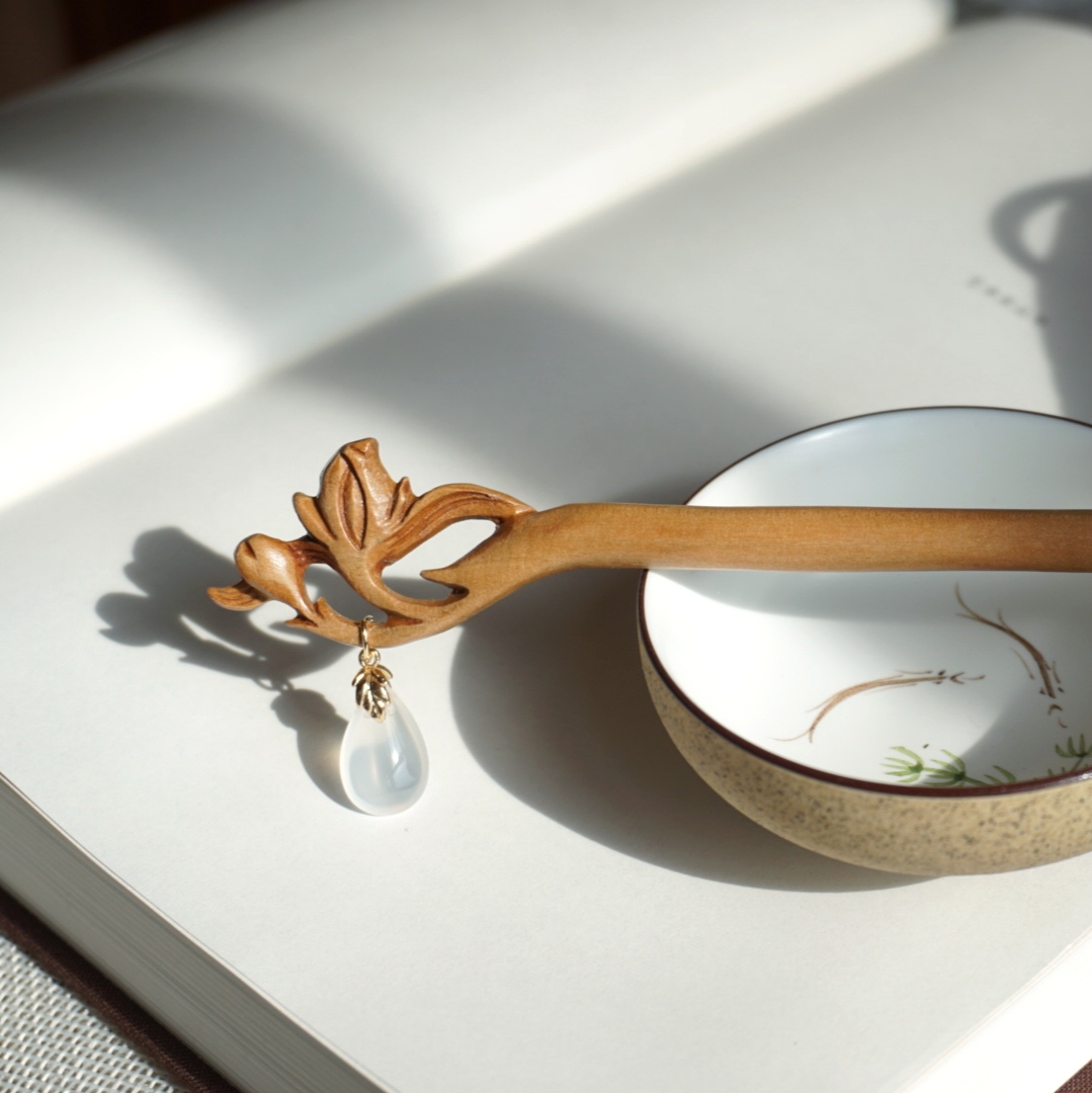 京营桃木发簪兰花枝小桃花盘发簪子刻字桃木玛瑙流苏复古风七夕送女友