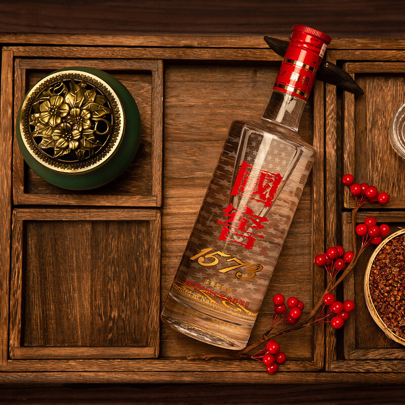 泸州老窖 国窖1573 浓香型 高度白酒 52度500ml单瓶 经典装五码 扫盖有奖