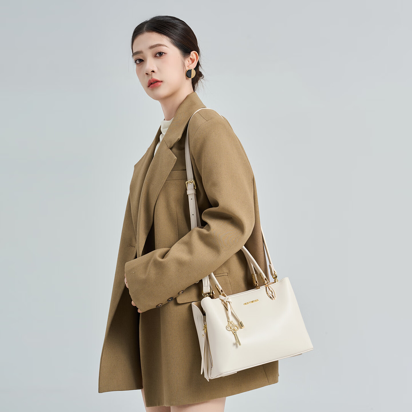 纪诗哲(GIEVSZHE)轻奢女包2026新款包包斜挎包单肩手提包三八女神妇女节礼物送老婆 米白色