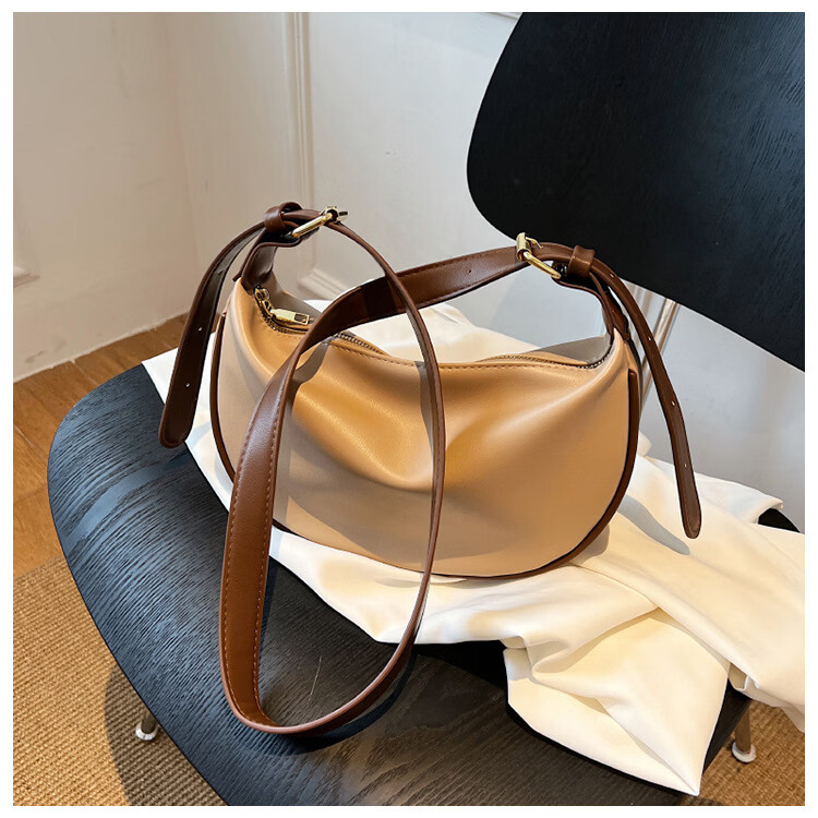 【厂家直供】纯色单肩包包女2025新款网红简约单肩腋下包软PU斜挎 卡其配棕