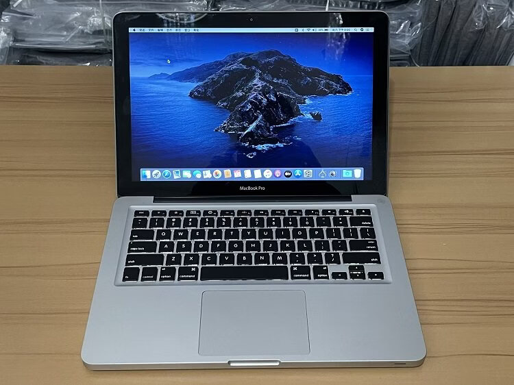 Apple/苹果 MacBook Pro 其它MacBook Pro系列配置轻薄本i9i7独显 福利款13寸经典款Pro i5 8+256G 1  256G固态硬盘  8g