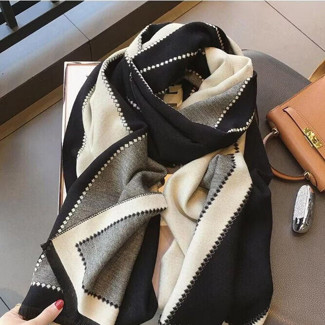 【专柜轻奢】秋冬季洋气新款大牌百搭围巾披肩时尚洋气装饰 黑拼米【礼盒装】