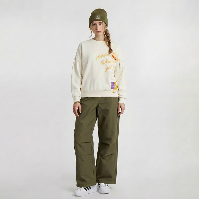 阿迪达斯卫衣女装休闲跑步运动服透气舒适套头衫IA6771 白色 L