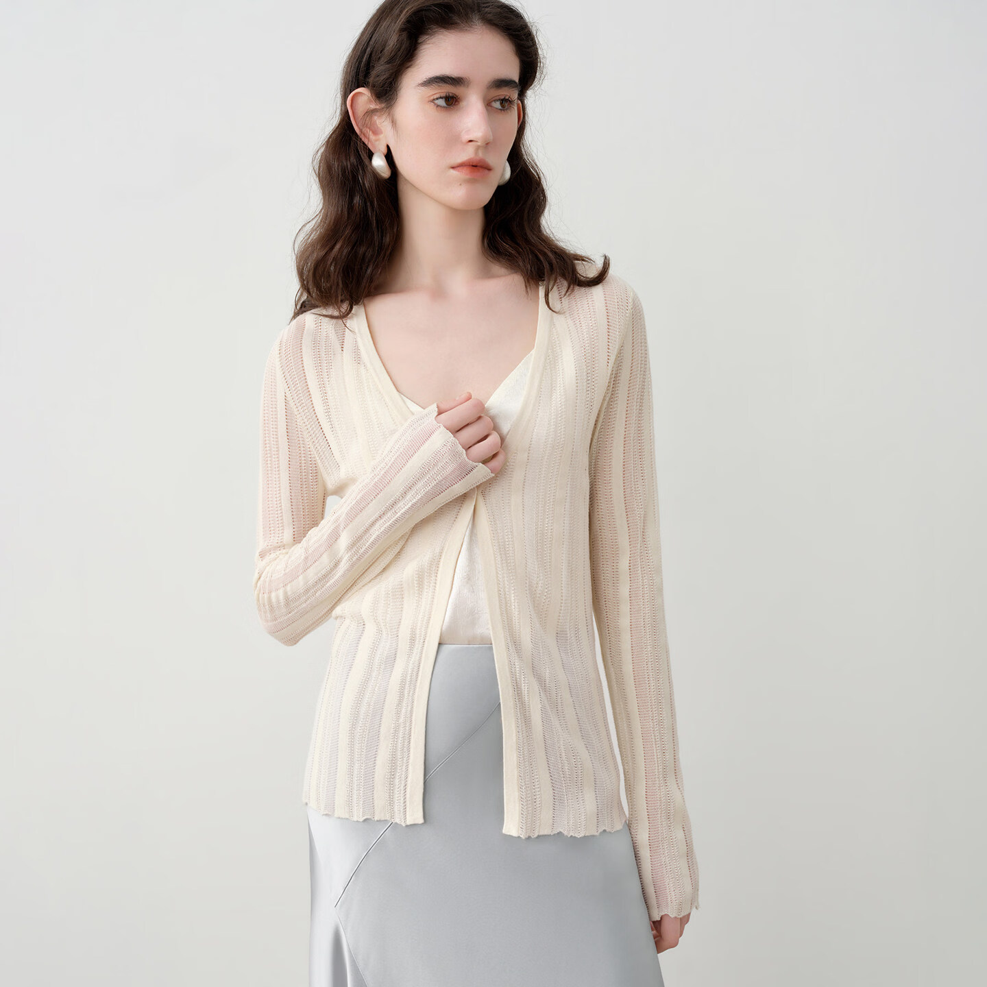自巧小个子温柔风竖条肌理感V领针织开衫女2026夏季新品天丝亚麻 巧米色 均码