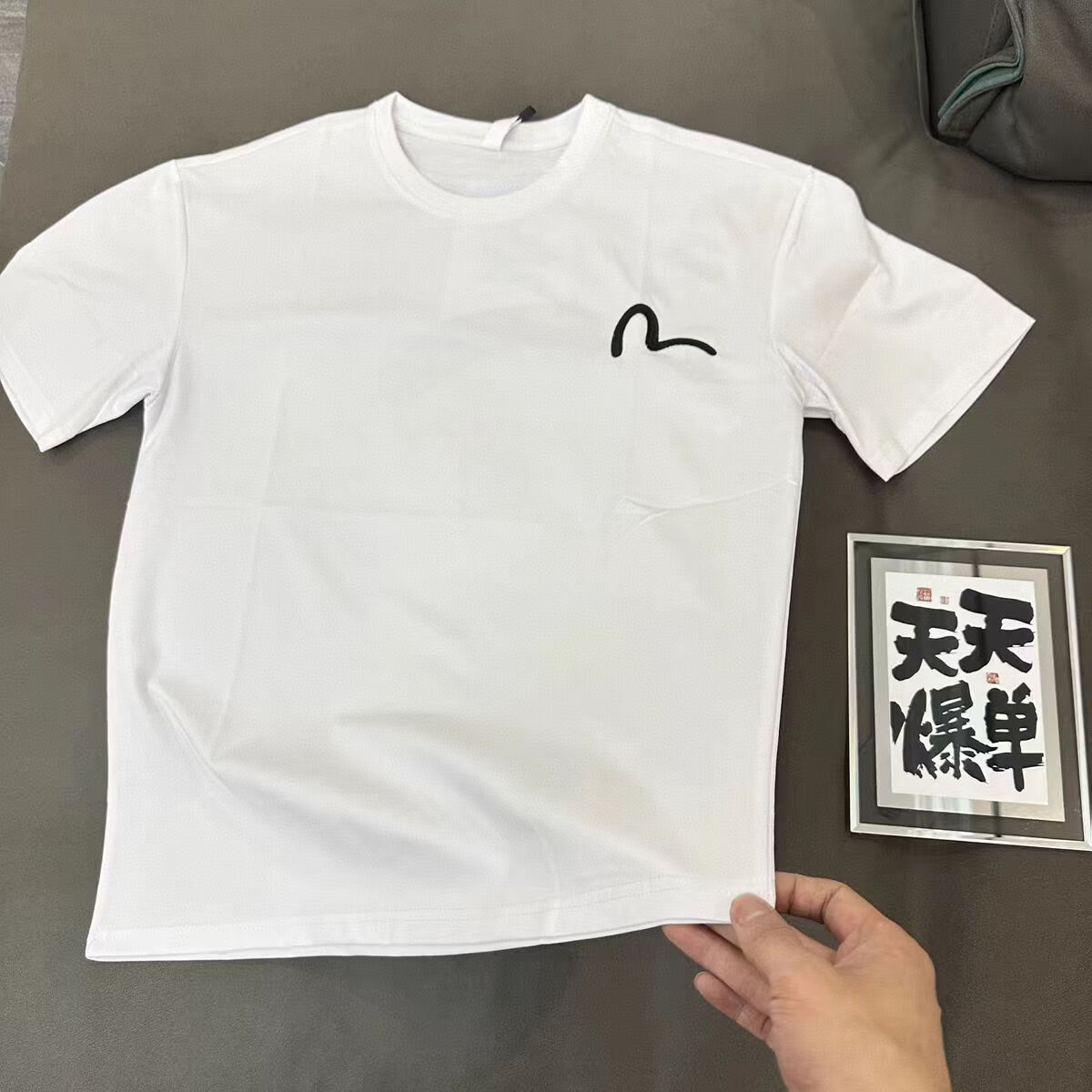 男士夏季潮牌休闲新款2026圆领男女短袖T恤情侣宽松印花上衣帅气 白色 S