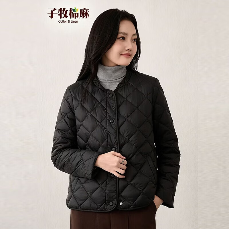 子牧棉麻秋冬装 女轻薄款棉服圆领短款时尚菱形格外套1508 黑色 M (建议95-115斤)