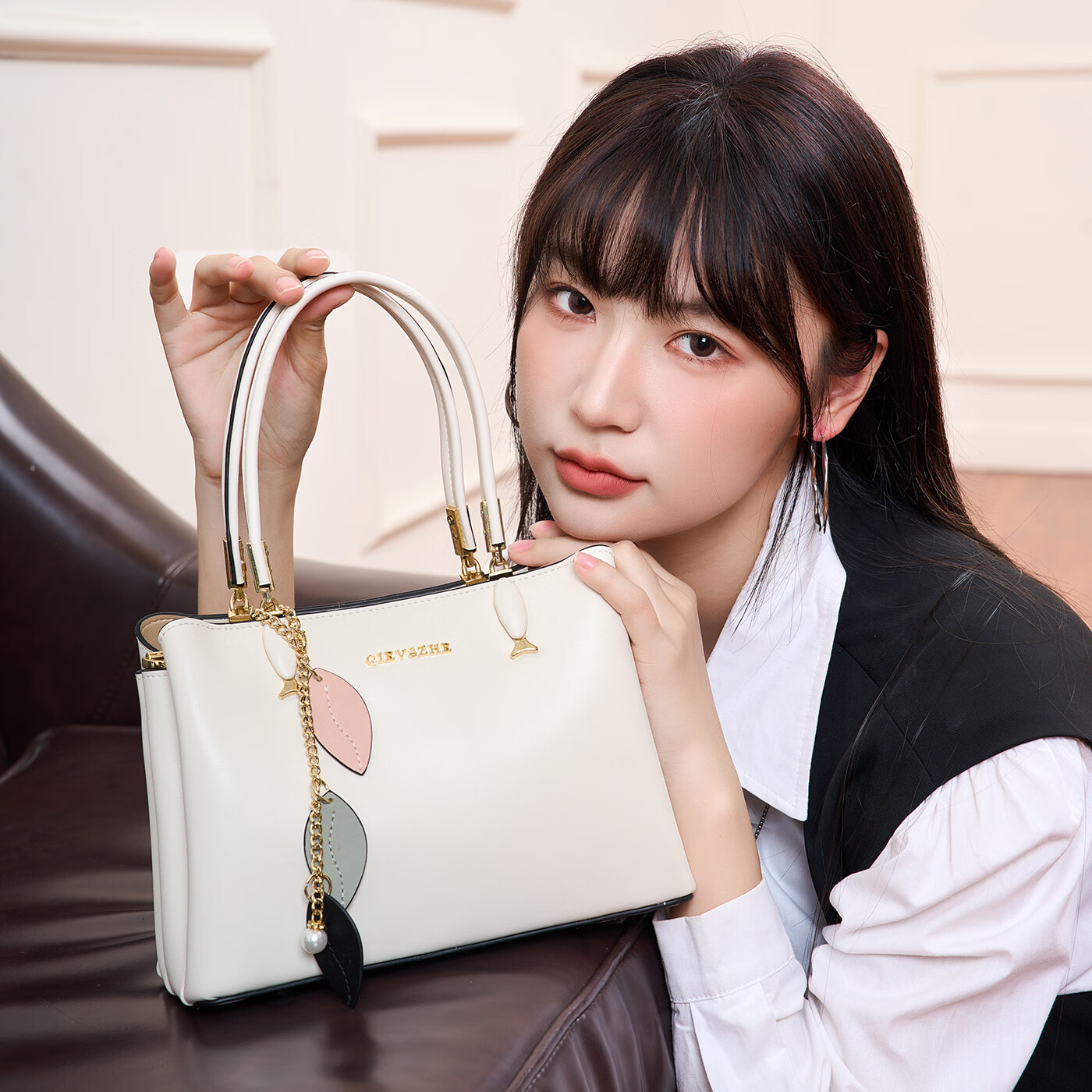 纪诗哲(GIEVSZHE)轻奢女包2026新款包包手提单肩包斜挎包三八女神妇女节礼物送老婆 米白色