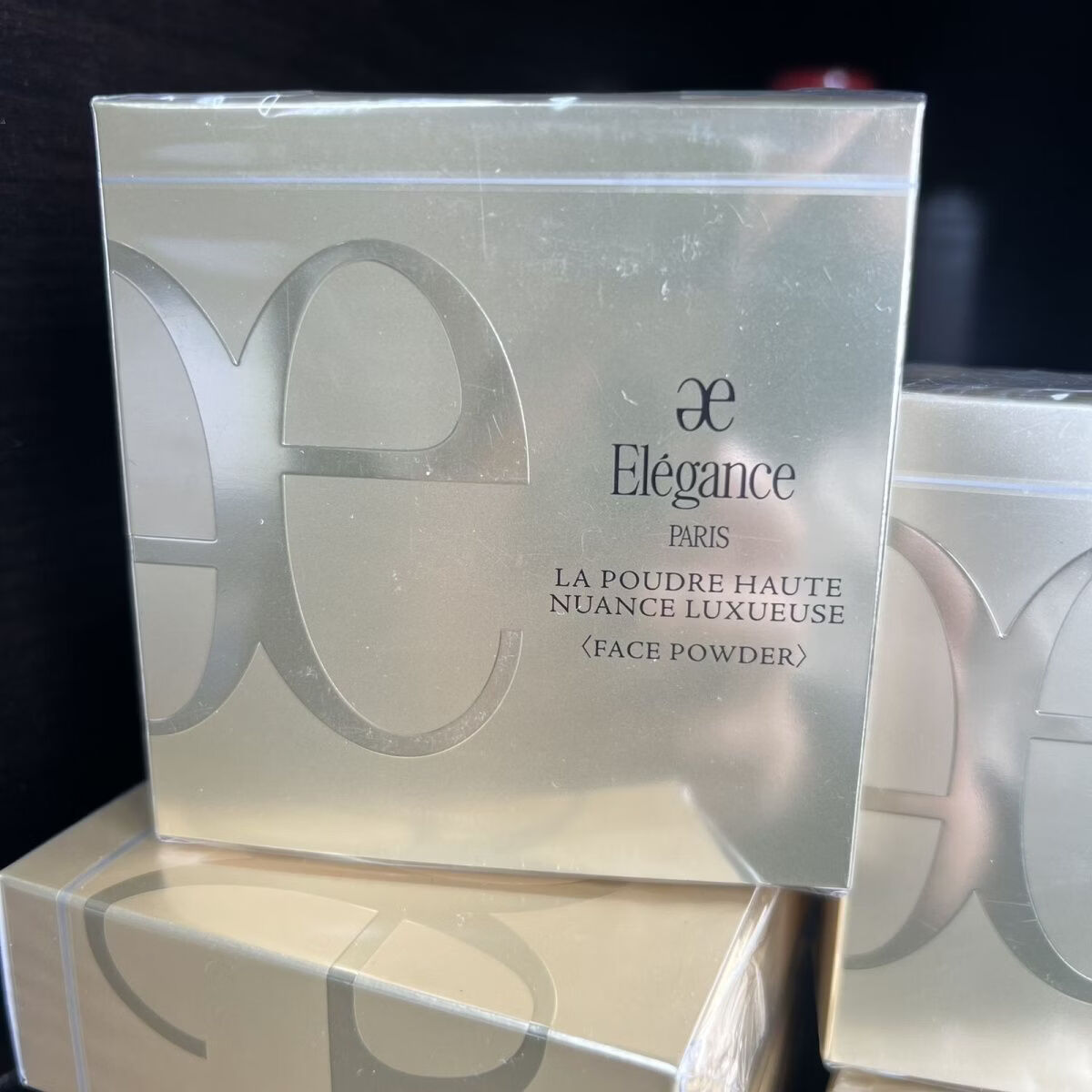 雅莉格丝临期特惠日本E大饼便携家庭装8.8g控油定妆粉饼持久大散粉 1号哑光热门色8.8g