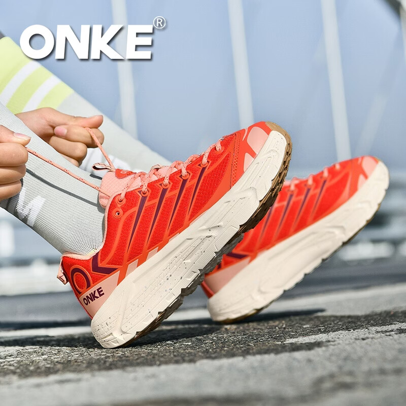 ONKE德国欧克男女款户外运动休闲鞋男鞋复古轻盈缓震情侣跑步鞋女鞋子 朱砂红 37