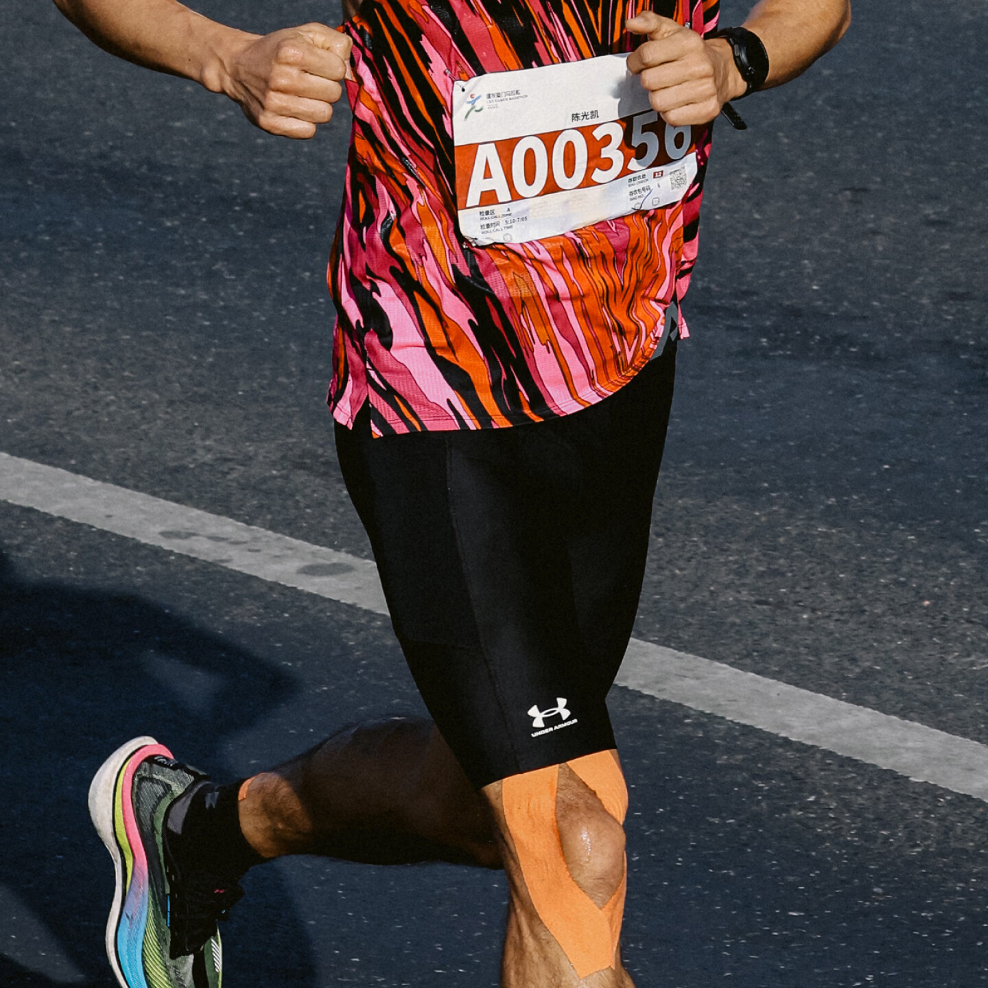 安德玛（Under Armour）HeatGear Armour男子训练运动紧身中裤1361602 黑色001 L