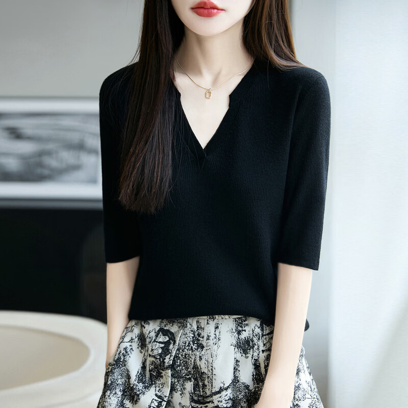 牧兰奴卡纯羊毛精纺V领短袖女2026春夏新款修身五分袖打底衫女半袖针织衫 黑色 M