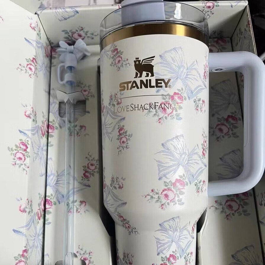 史丹利stanley保温杯男款杯子女生高颜值大容量水杯男士生日礼物冰霸杯 史丹利联名蓝蝴蝶结冰霸杯1180ml 京东折扣/优惠券