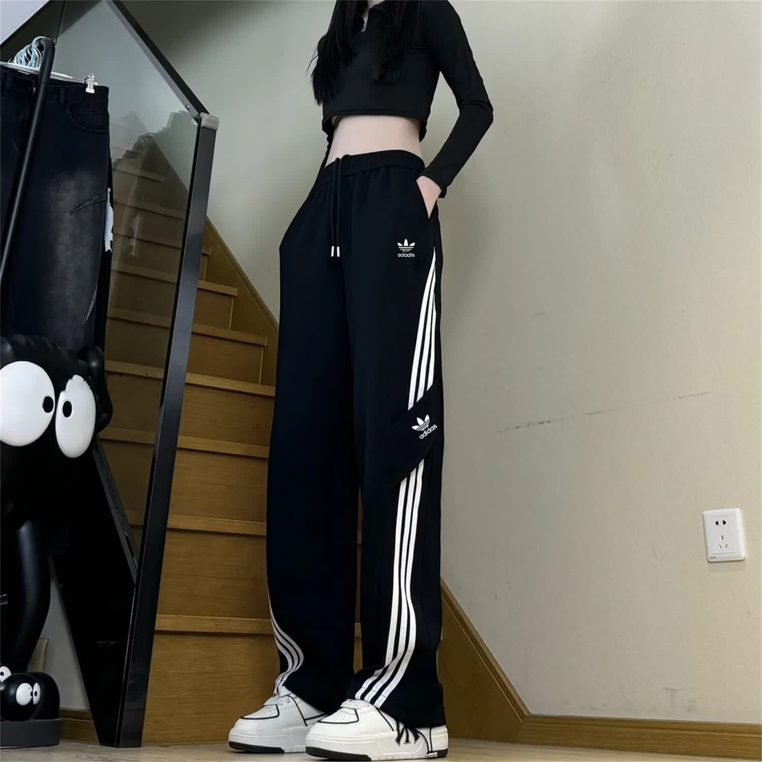 Y-3阿迪三叶草运动春秋长裤新款时尚弯刀裤休闲3条杠学生直筒百搭潮 黑色 2XL 建议体重135~155斤 京东折扣/优惠券