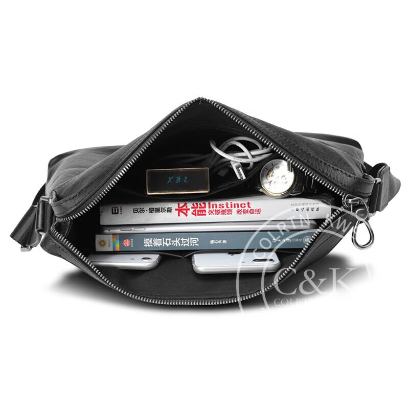 Colrtn Kwecr  男士单肩包新款大容量斜挎包真牛皮时尚背包邮差包情人节礼物男 黑色大号36*26*7（12英寸）