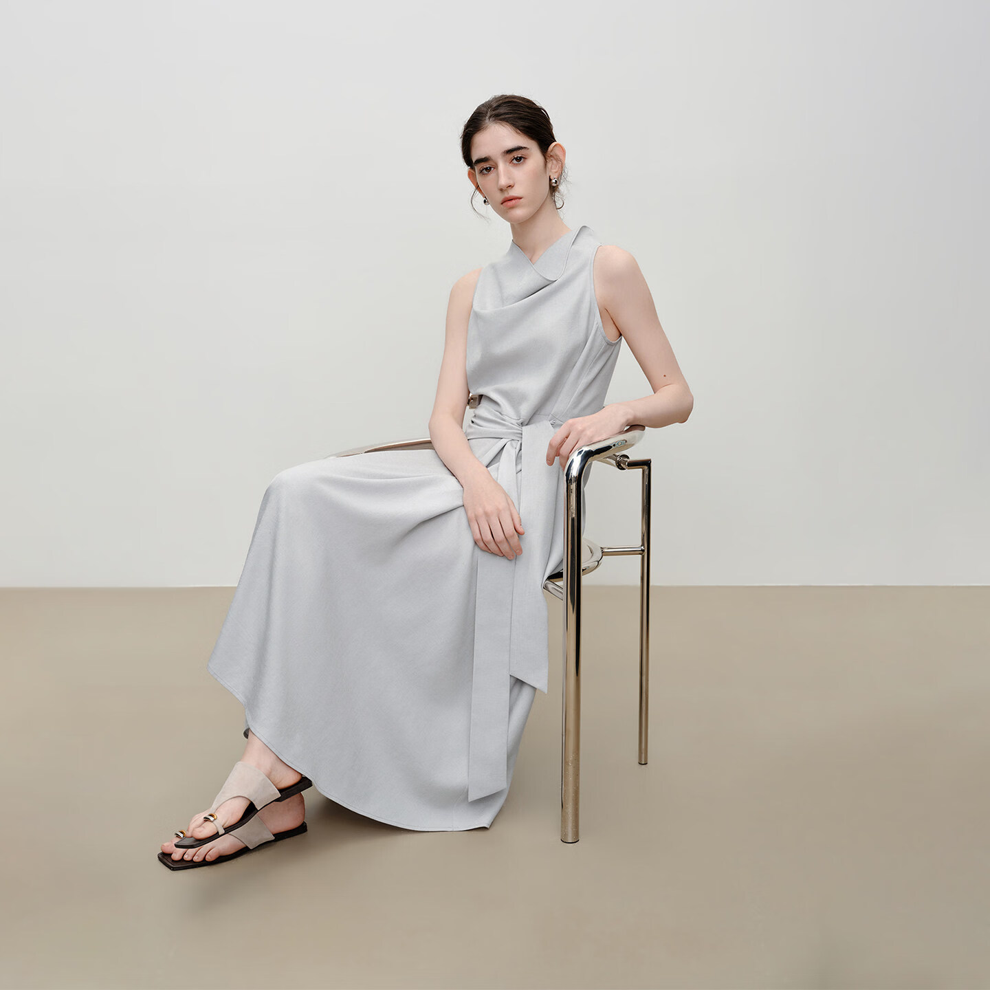 自巧小个子静奢风红色荡领收腰连衣裙女2026夏季新款气质掐腰长裙 星灰蓝 XXS （尺码：1）