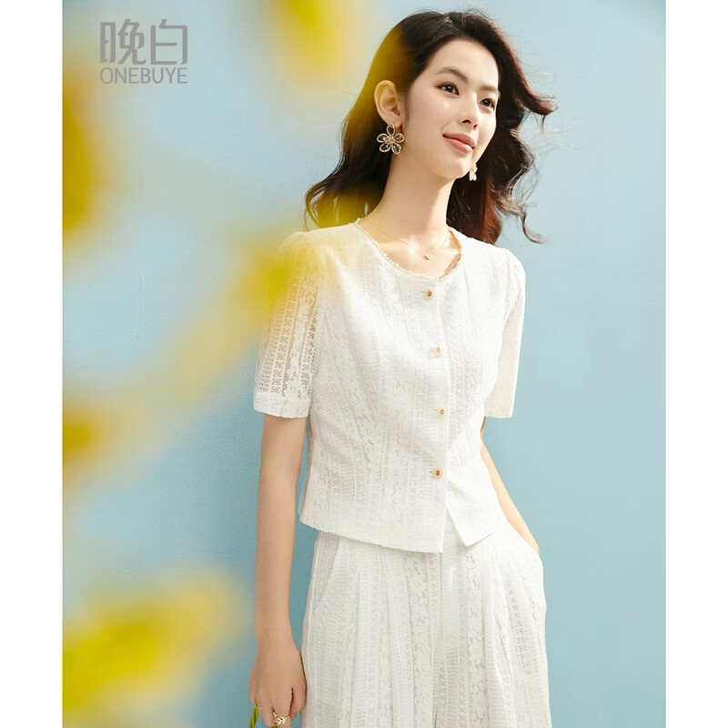 晚白【新品】2026年春款时尚圆领白色蕾丝短上衣轻盈透气棉质衬衫女 米白色 S