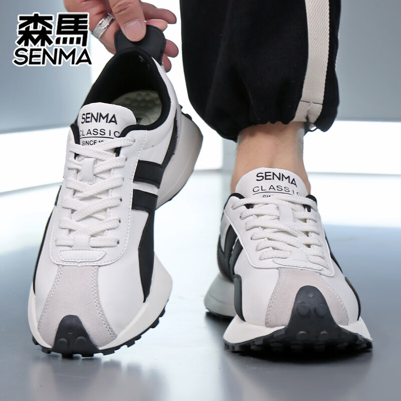 森馬（senma）男士厚底舒适跑步鞋低帮防滑轻便阿甘鞋时尚百搭休闲鞋 白黑 35
