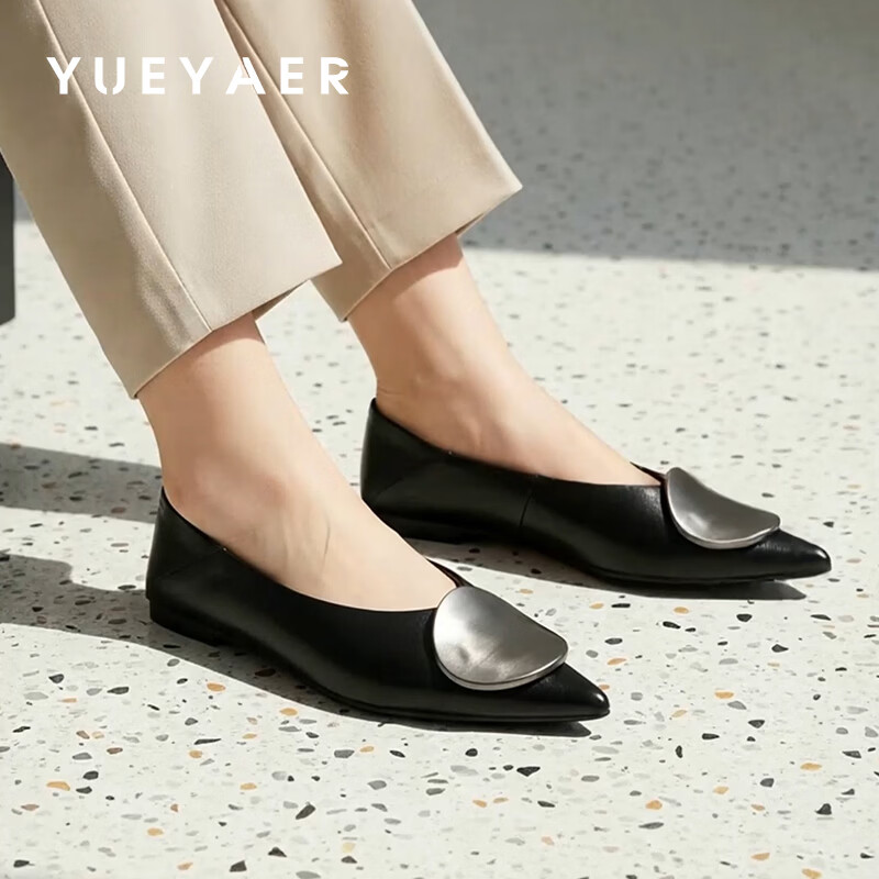 月芽儿2025年冬季季新款简约金属扣尖头鞋女浅口单鞋简约百搭瓢鞋 黑色01S 34