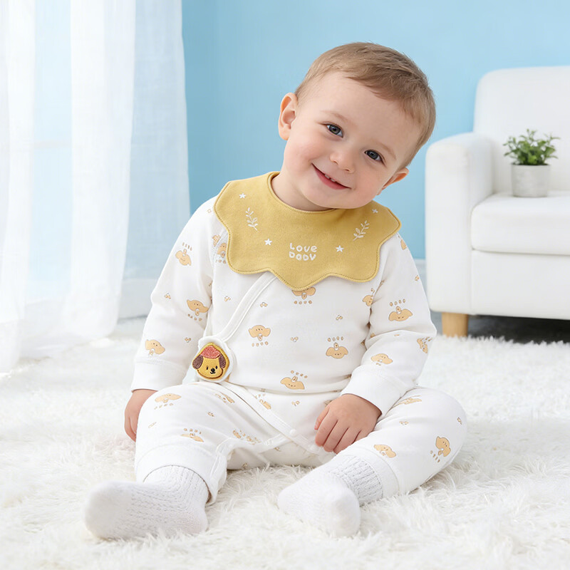 童米粒新生儿衣服纯棉无骨婴儿连体衣0-6个月宝宝哈衣爬服睡衣 四季小汪星黄(连体衣+围嘴) 66cm (3-6个月)