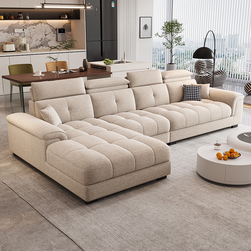 古迪琼斯（GUDIJONNSE）沙发现代贵妃雪尼尔布艺沙发客厅2026新款高端小户型棉麻沙发家具 卡其色-亲肤雪尼尔棉麻布-可拆洗 2.4米-贵妃款【海绵款】