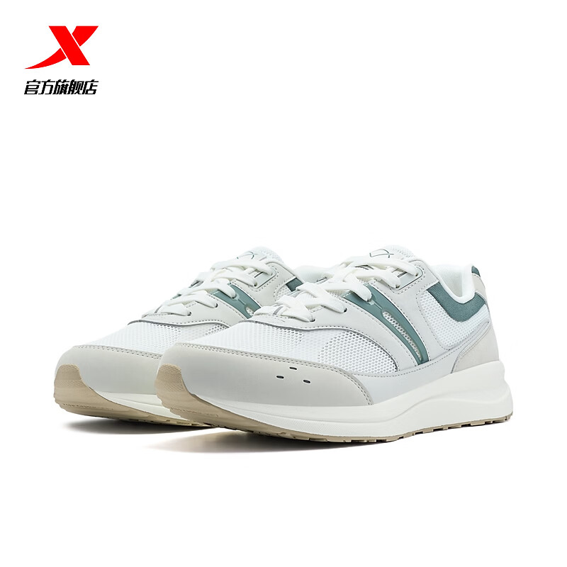 特步（XTEP）X70SE男鞋阿甘休闲鞋新款网面透气运动鞋男商场同款974219320019 帆白/蒸汽灰/竹青绿 42 脚长26.5cm(新法码42.5)