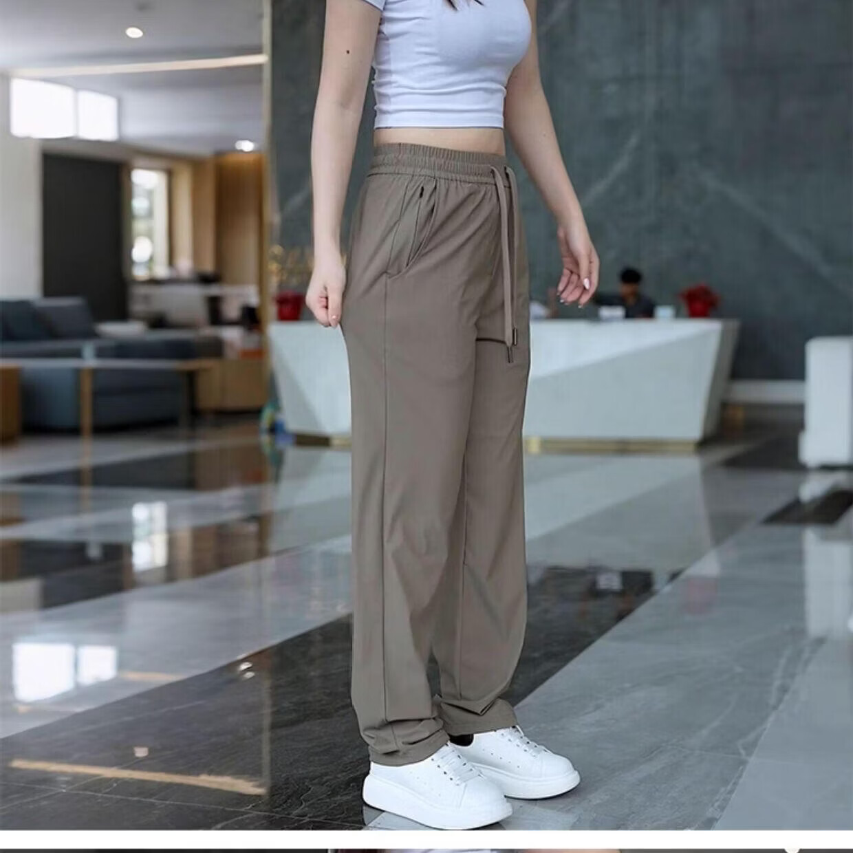 【凉感双口袋】春季薄款冰丝裤透气速干柔软高弹休闲裤男女同款 8686卡其色 5XL (建议180-200斤)