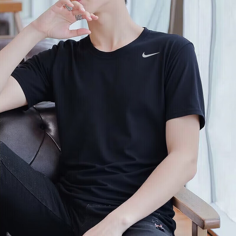 耐克（NIKE）圆领短袖男 简约宽松薄款舒适透气运动休闲T恤 IB8898-010  XL
