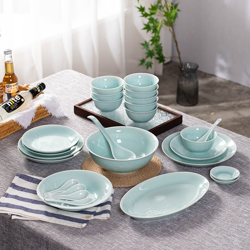 巧陶（QIAOTAO）陶瓷餐具套装龙泉青瓷中式碗菜碟盘子套组家用高颜值饭碗高档礼盒 出水芙蓉天青【46】 【礼盒装】 46件套