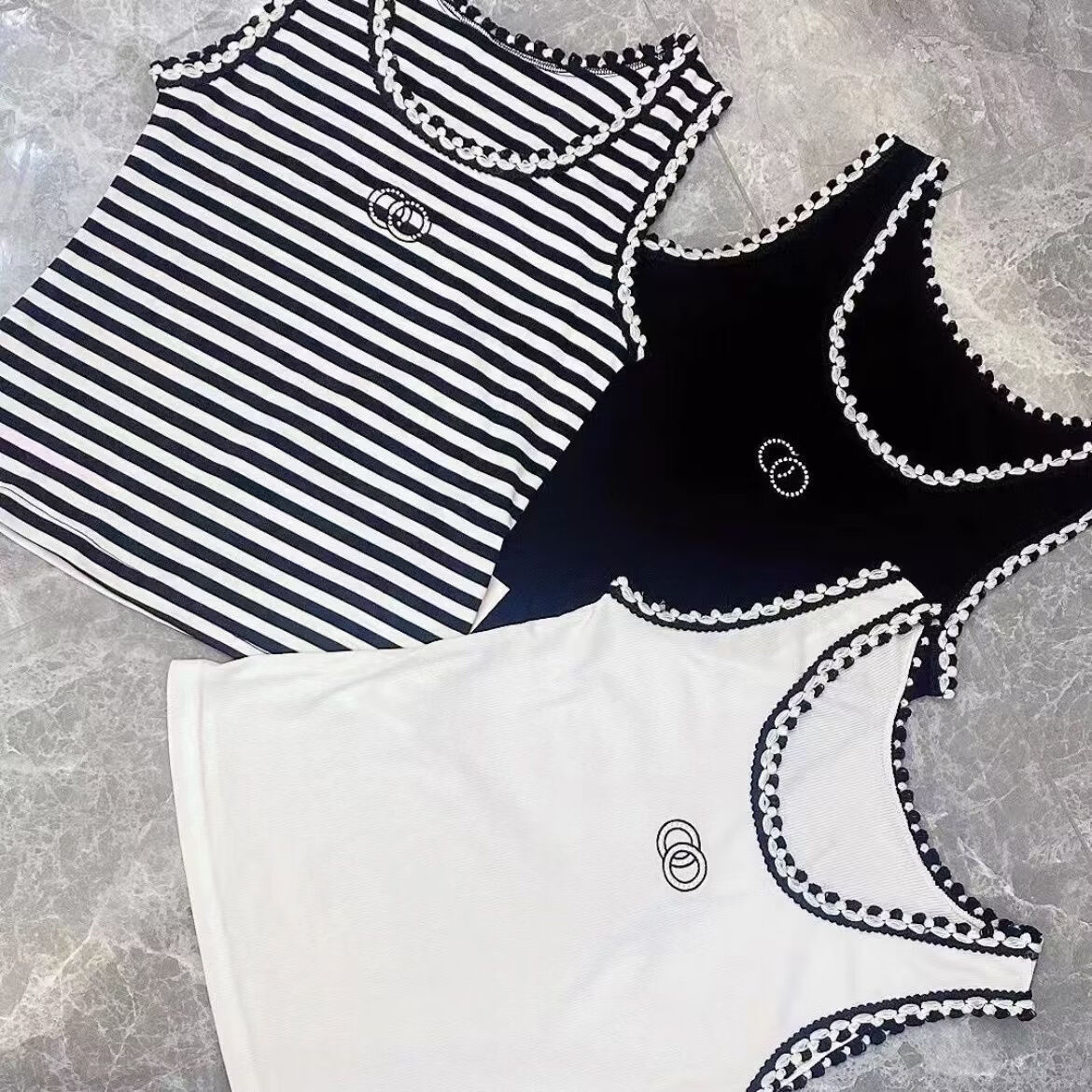 【2件装】2026春秋新款小香风打底外穿背心简约洋气百搭 黑色+白色 2件装 L 推荐90-105斤