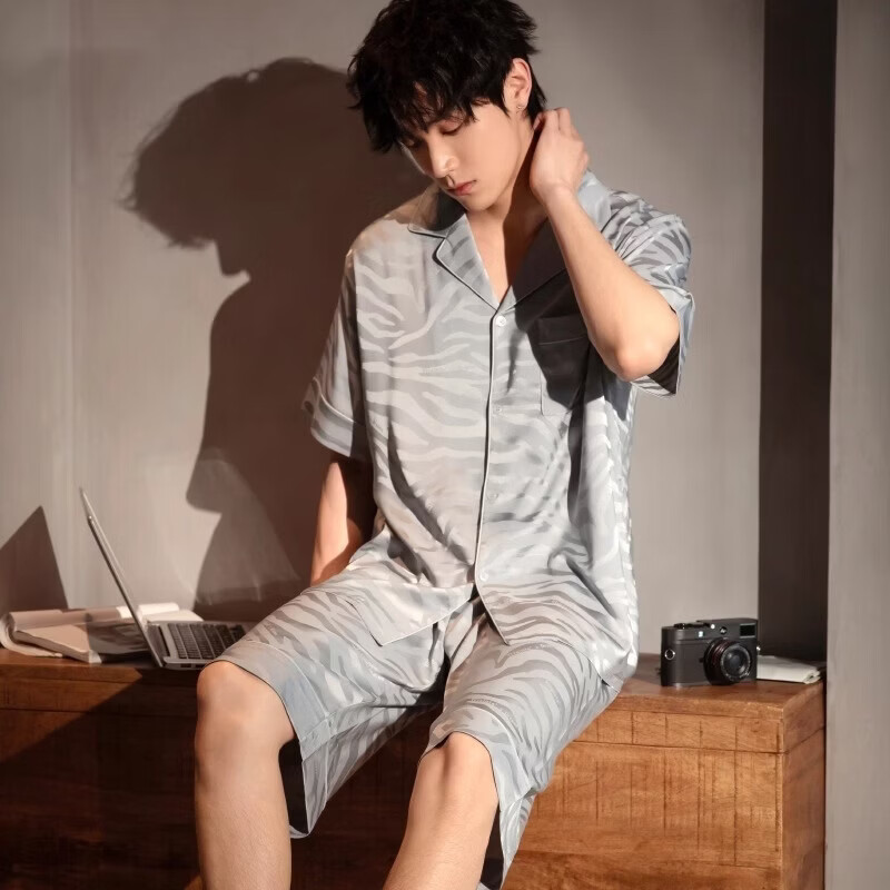 雪中飞冰丝睡衣男士夏天薄款短袖夏季款仿真丝绸套头家居服套装2026新款 NSCBF-水波浮纹-开衫款 【缎面冰丝】 4XL 【建议175-195斤】 京东折扣/优惠券