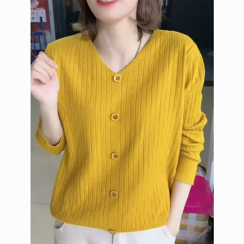 2026春季新款时尚V领薄款针织衫女洋气时髦小衫减龄漂亮上衣百搭 黄色 M （90-120斤）