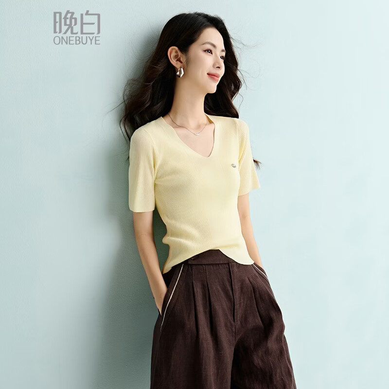 晚白【新品】2026年春款V领纯色短袖高弹修身舒适透气针织衫女 米黄色 M