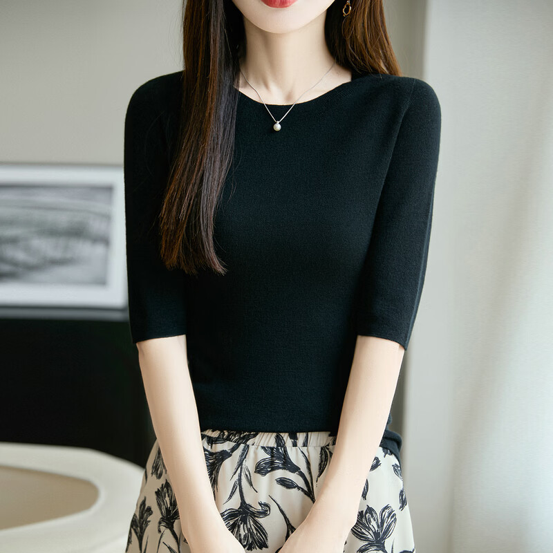 牧兰奴卡精纺纯羊毛圆领五分袖针织衫女春秋新款短袖薄款打底衫半袖上衣 黑色 S