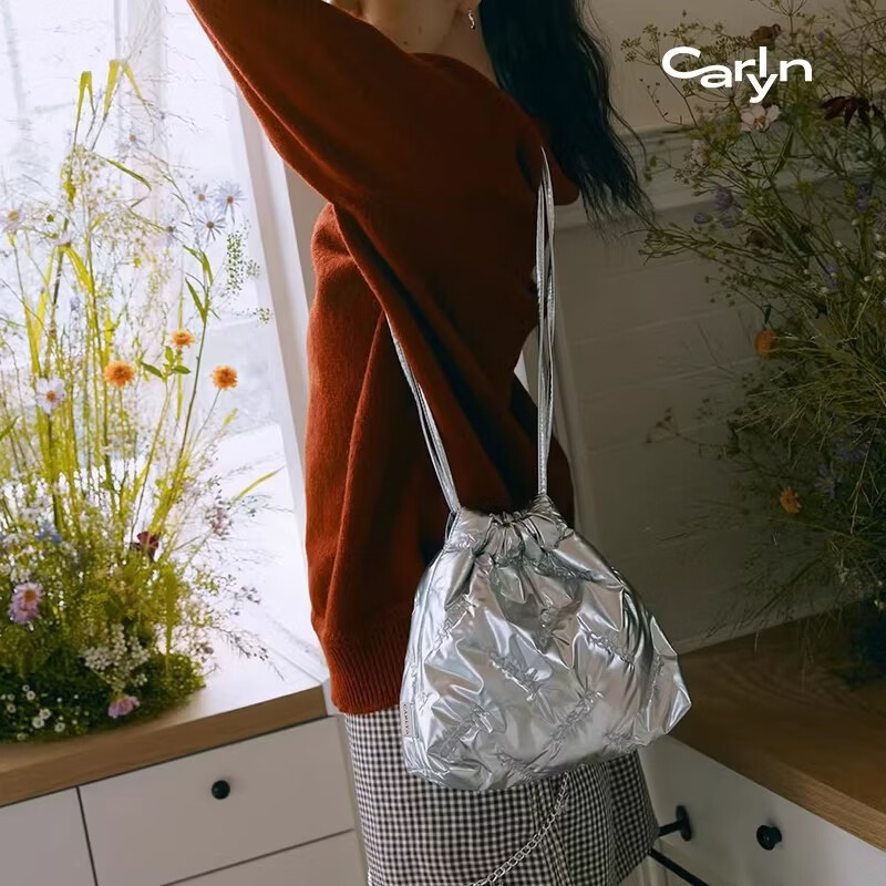 CARLYN TWEE MINI迷你垃圾袋韩国小众轻奢设计刺绣百搭单肩手提包 珍珠白色PT 48小时发货