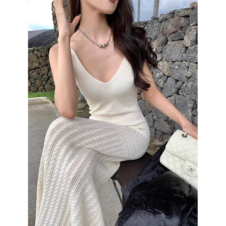 MODX感优雅针织洋装吊带长裙女内搭修身显瘦钩花镂空包臀背心裙 米白色 S