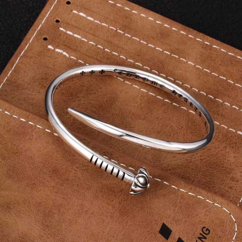 克罗心（chrome heart）手镯十字架钉子凸手镯复古个性潮男女百搭嘻哈开口戒指 JZ44