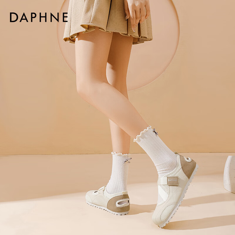 达芙妮魔术贴单鞋女2026春新款小白鞋平底百搭休闲玛丽珍鞋泡芙鞋JD 米卡其色 38