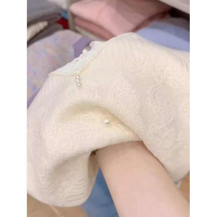 GOYN2026春季新款法式温柔风洋气减龄蕾丝v领打底衫内搭别致独特上衣 米杏色 XL 【建议130-145斤】