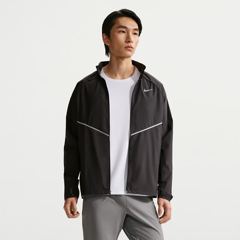 耐克（NIKE）外套春季男士2026新款运动服宽松防水休闲服跑步上衣梭织防风夹克 IF2370-010 L