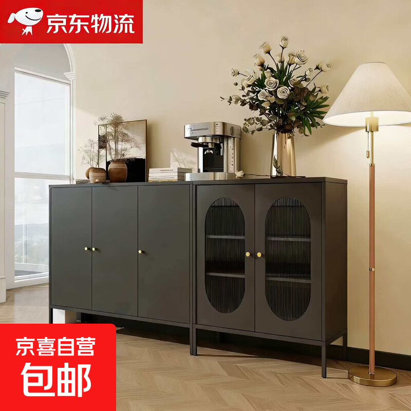 ���ղͱ߹�һ�忿ǽ����������ع���̨��������������ˮ���� ��װ��Ƶ��ϵ�ͷ���������ģ�