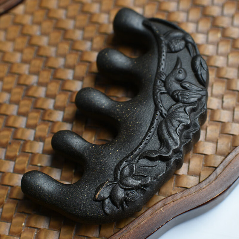 古法合香何首乌按摩梳子经络自然原材料中药香凤九手把 何首乌海豚梳