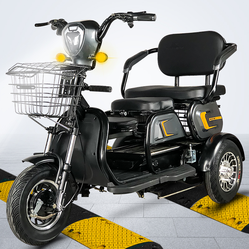 真空胎电动三轮车小型家用三人休闲电瓶助力车老年人可拆卸电池充电