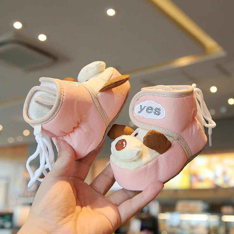 诗迦努婴儿鞋秋冬加绒厚棉靴宝宝软底不掉防滑学走路男女童步前鞋0至1岁 粉色事事顺狗狗魔术贴【秋冬加绒YZ】 11 内长cm_建议0-4个月