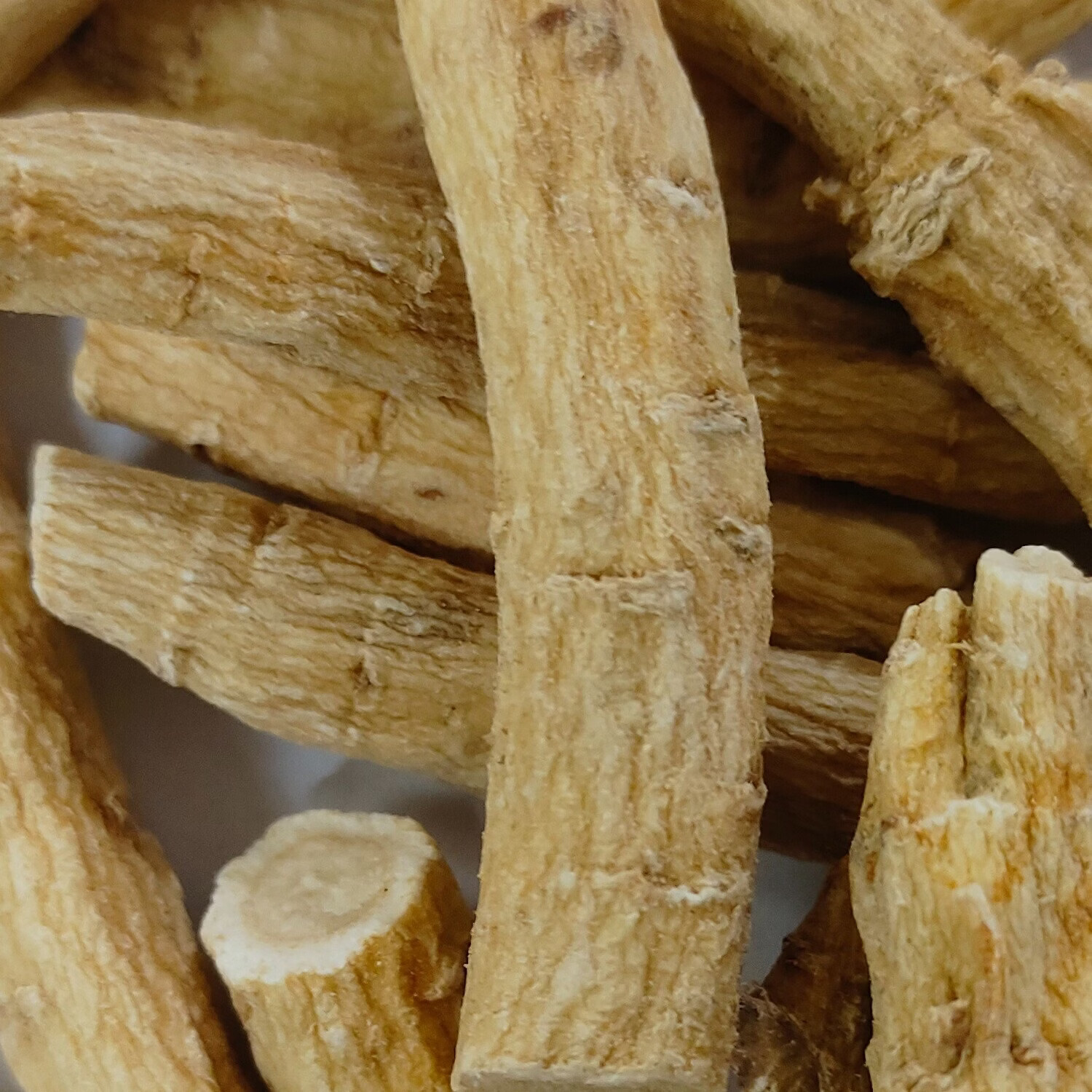 OO-UMAI(加拿大西洋参)足五年花旗参大货修的:下特大枝大节:252克起 252g*1罐 切片