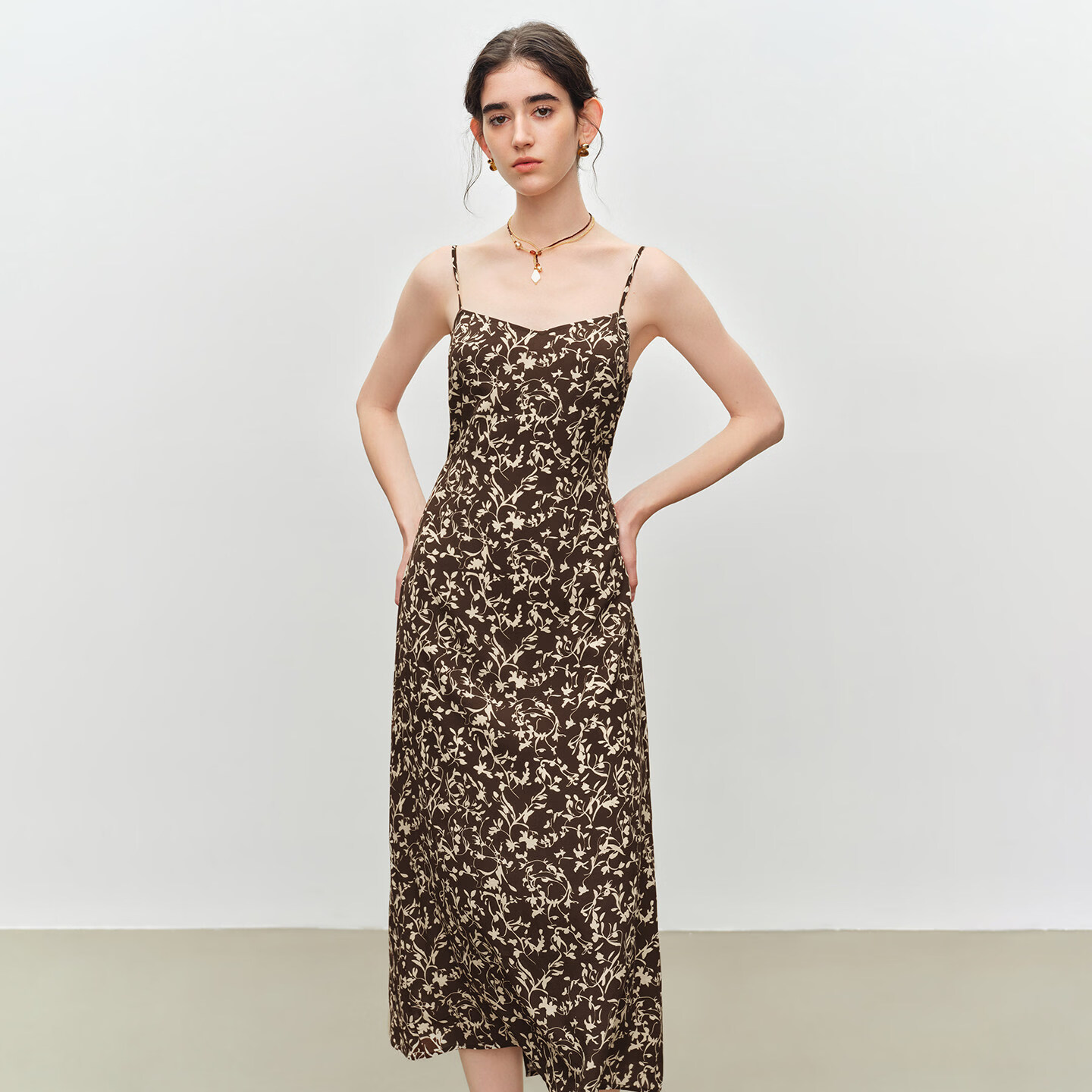 自巧小个子度假感翻领长袖收腰衬衫&印花吊带裙套装2026夏季新品 藤蔓印花连衣裙 XS （尺码：2）