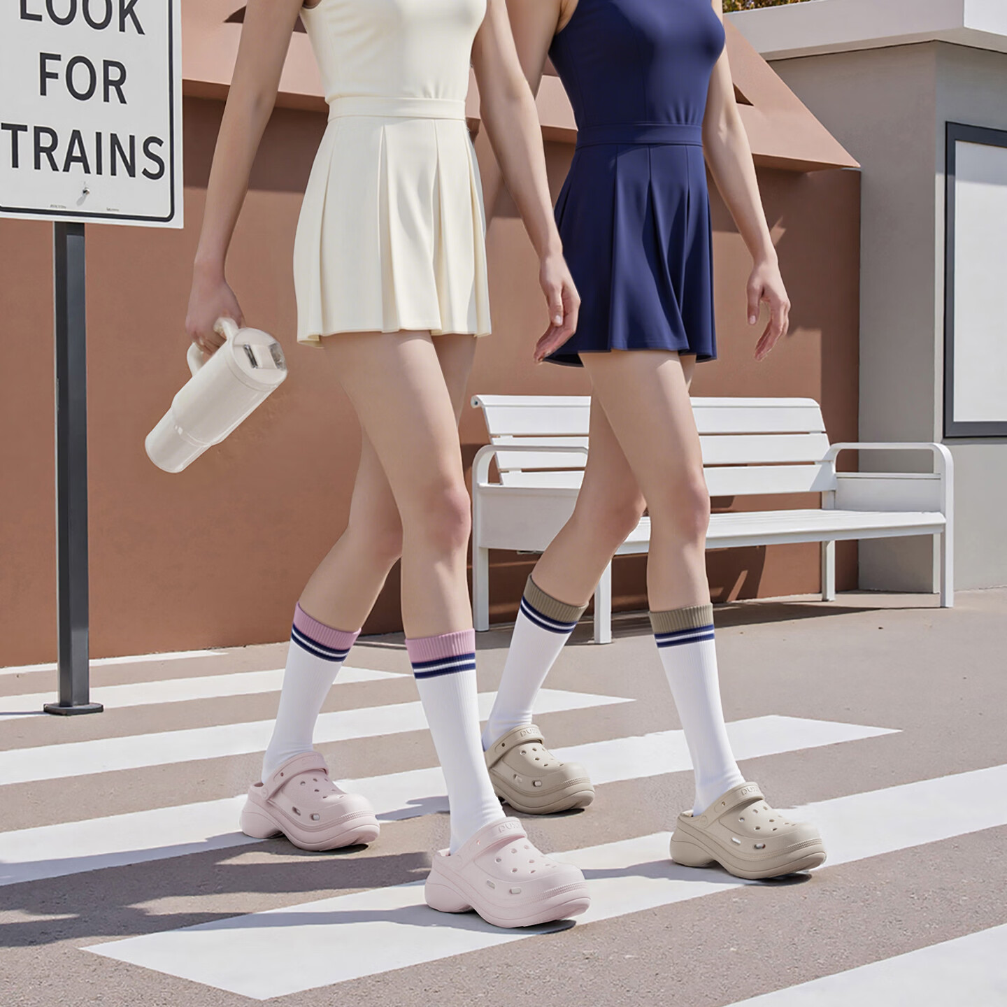 朴西叠渊洞洞鞋女士2026新款拖鞋女士防滑居家室内凉鞋女款女鞋防臭 无极黑 38-39