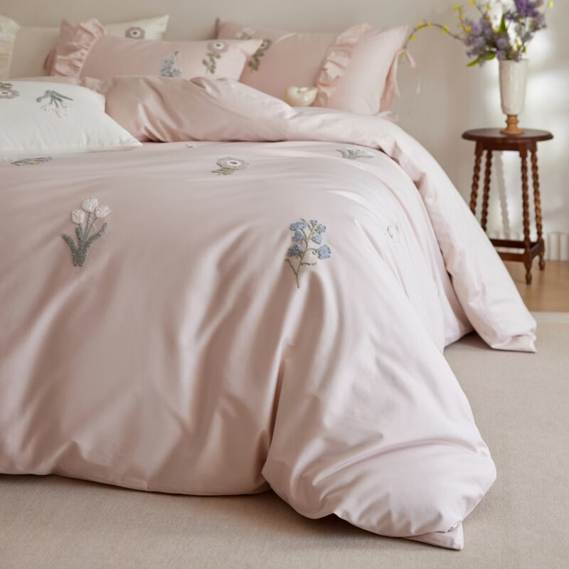 ROLAND LIVE全棉小清新毛巾绣四件套纯棉被套床单亲肤透气四季床上用品套件 CS 全棉四件套-白山茶邂逅粉 1.5米床 床单款 【被套200*230cm】