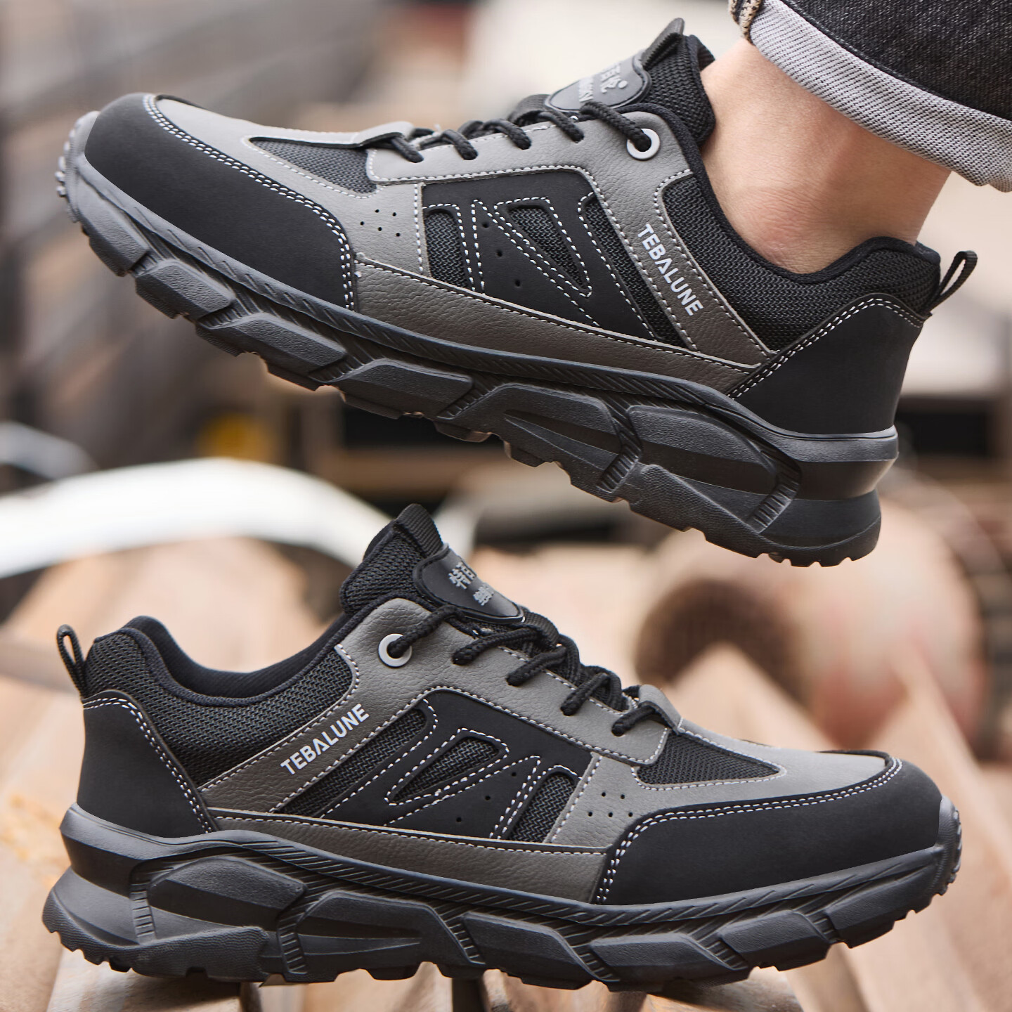 特百伦春秋2026新款劳保男士防砸防刺轻便透气安全鞋工地工作鞋软底舒适 升级黑-绝缘10kv-防砸防刺 42 【新国标-轻软耐磨】