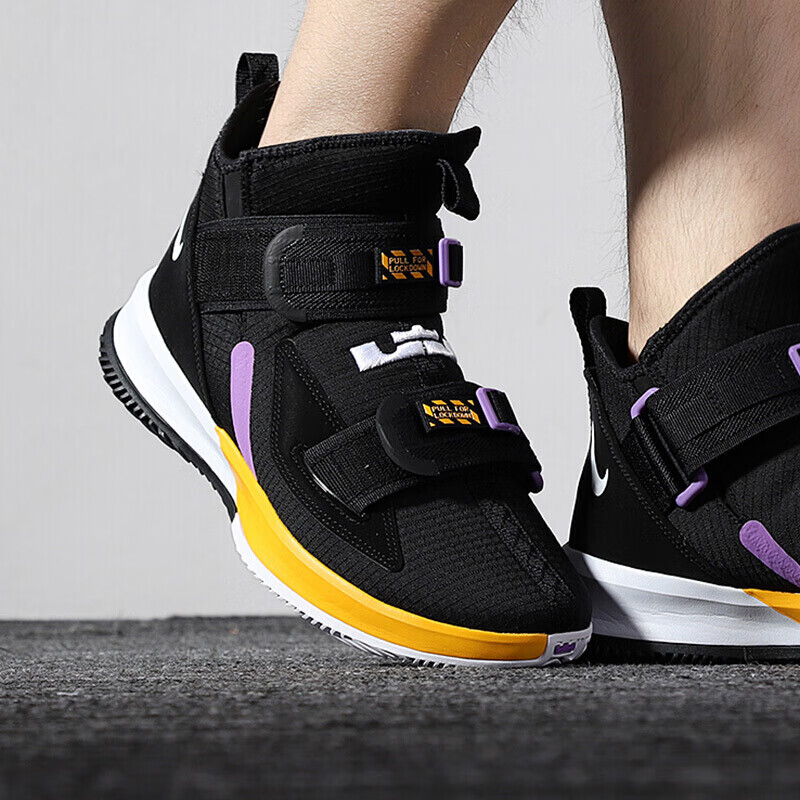 耐克(nike)新款男鞋 lebron soldier士兵战士13詹姆斯实战篮球鞋 ar